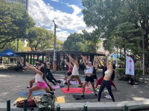 Yoga Praça Saens Peña: 7 Benefícios Únicos na Tijuca 2026